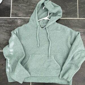 Love tree lightweight hoodie size medium